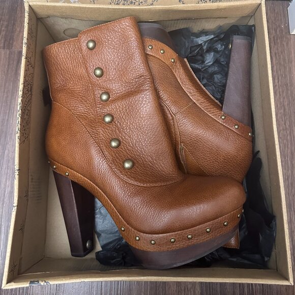 BNWT Extremely Rare UGG Platform High Heel Booties Leather & Fur sz 8 70s style - Picture 2 of 6